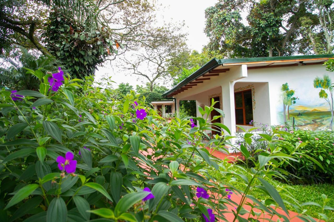 Hotel La Rosa De America Alajuela Exterior foto